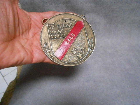French VINTAGE Steel  AWARD DOG PLAQUE SIGN Cover