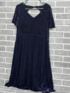 Torrid Women’s Sz 0 Blue Floral Print Burnout Velvet Knee Length Short Sleeve Dr - Picture 1 of 8