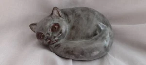 Vtg Andersen Design Studio Art Pottery Gray Curled Up Cat Kitten Signed  - Picture 1 of 6