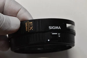 SIGMA 30MM 1.4 EX,DC,HSM FOR CANON lens External Barrel - Picture 1 of 7