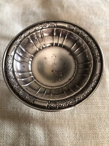 DE COLECCIÓN BODEGA DE SAL CON PATAS DE ESTERLINA/BON BON PLATO WEBSTER CO. - Imagen 1 de 11