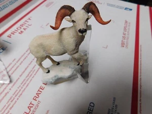 TFM Franklin Mint Bighorn Sheep on Crystal Mountain Figurine - Picture 1 of 4