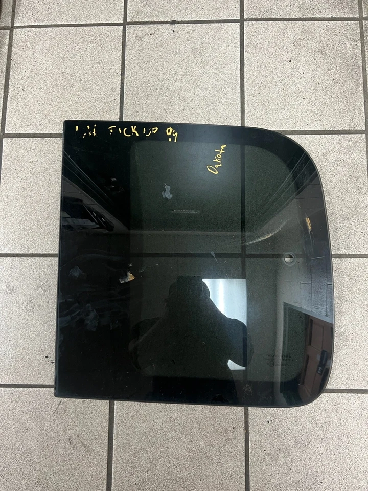 Dodge Dakota 1997-2004 camioneta 2 puertas cabina club lado del conductor cuarto izquierdo vidrio Foto 1 de 1