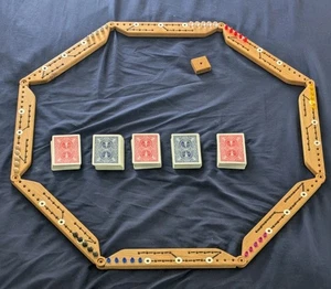 Handgefertigte Holzheringe & Joker Sozial‎ Sicherheitsspiel 8 Bretter 40 Heringe 5 Decks - Bild 1 von 16