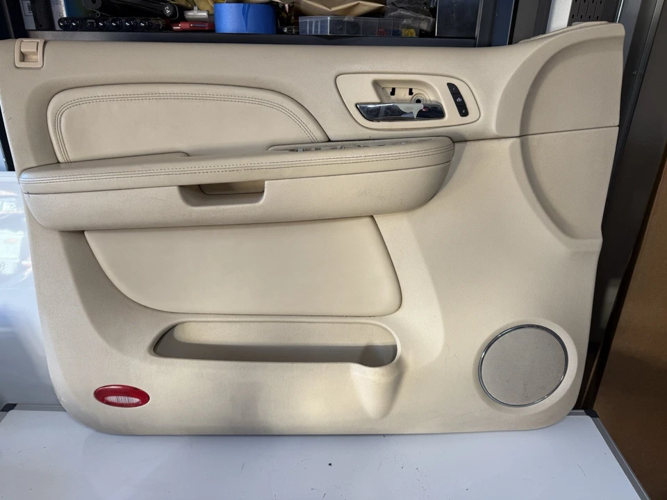 07-09 ESCALADE Luz Cachemira LH Frontal Interior Puerta Panel Lado del Conductor Foto 1 de 4