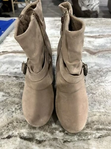 Women’s Blowfish Boots Size 7 - Picture 1 of 6