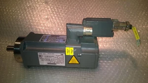 Permanent Magnet Motor Siemens Servomotor 1FK7032 5AK71 - 1UU3 - Z 1FK7032-5AK71 - Bild 1 von 9