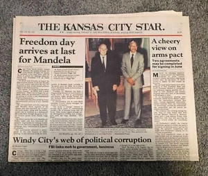 1990 Kansas City Star Headline Display Newpaper Mandela free from prison - Picture 1 of 2