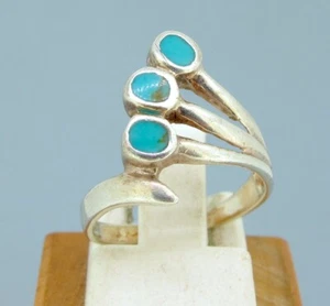 Vintage Sterling Silver Turquoise Stones Ring Size 5 - Picture 1 of 3