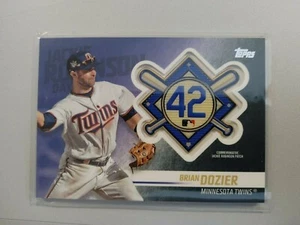 2018 Topps Update Jackie Robinson Commemorative Patches Twins Brian Dozier - Bild 1 von 2
