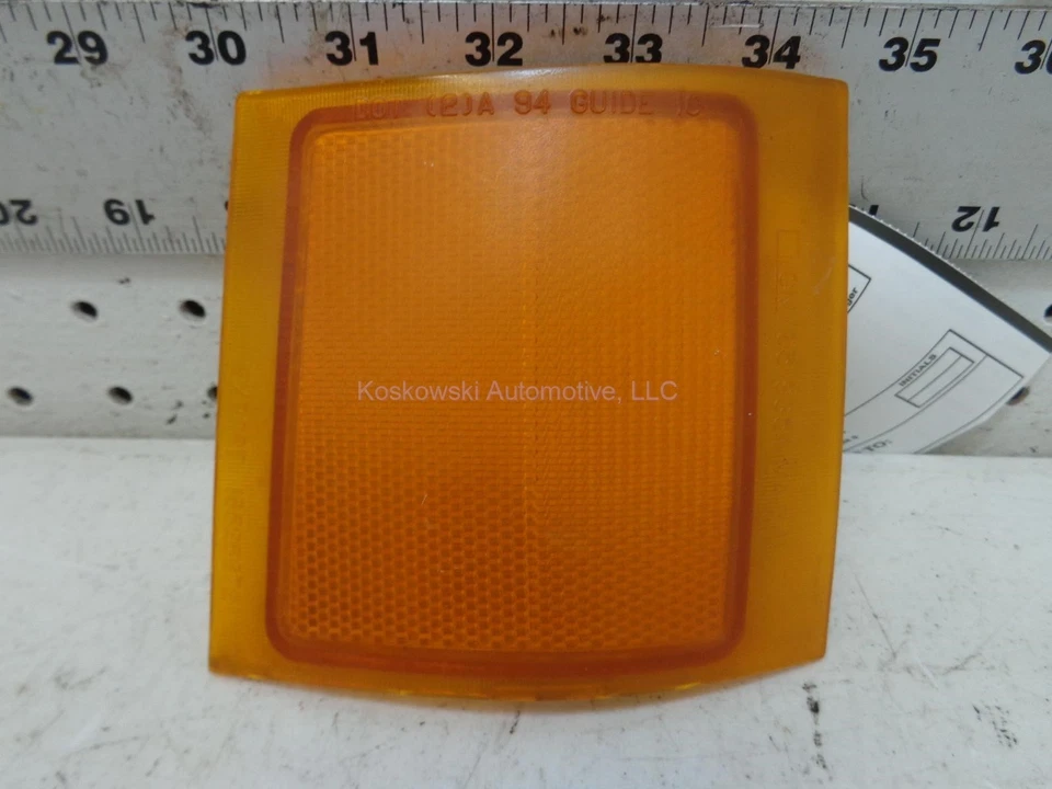 Lámpara marcadora lateral derecha pasajero delantero Chevy K1500 98 con faro superior compuesto Foto 1 de 1