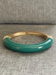 BRACCIALE ELASTICO LIA SOPHIA JEWELRY tono oro BRACCIALE CRISTALLO SMALTO VERDE taglia M - Foto 1 di 15