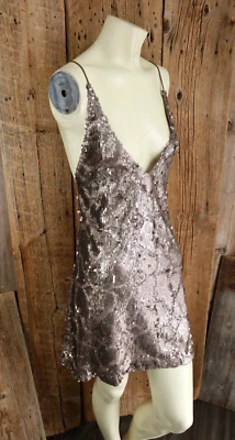 Motel блестящий золотой блестки крест назад ремни мини-платье размер S/M - Изображение 1 из 4