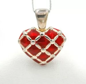 Colgante de plata esterlina corazón rojo con motivo de cojín rojo esmalte opalescente - Imagen 1 de 5