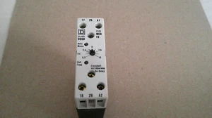 NEW OPEN BOX SQUARE D 9050-MER10 TIMING RELAY ON DELAY, 0.5-10 SEC., 24V AC. - Picture 1 of 3