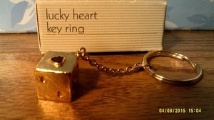 RARE VTG 1988 AVON LUCKY HEART KEY RING-GOLDTONE -NEW IN BOX -FREE SHIPPING - Picture 1 of 3