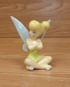 Vintage SELTEN 3" Disney Tinkerbell sitzend mit gekreuzten Armen Porzellan Figur - Bild 1 von 7