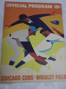 1967 OFFICIAL PROGRAM CHICAGO CUBS VS. CINCINNATI BASEBALL WRIGLEY FIELD - LOT 3 - Picture 1 of 5