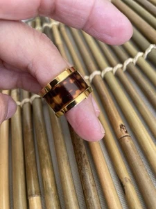MICHAEL KORS Tortoise Shell-like RING band SZ 6 - Excellent Condition! - Picture 1 of 8