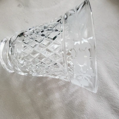 Cut Crystal Diamond Crisscross Floral Etched Bell Glass Shade 2 1/4" Lamp Fitter - Image 1 of 4