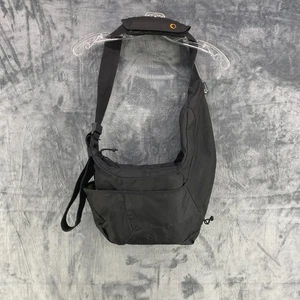 Lowepro Passport Sling Camera Bag Black Green DSLR Photography Travel Expandable - Picture 1 of 24