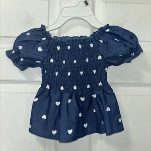 Top nuovo con etichette smocked off the shoulder SS Navy Hearts Puffed SS bambina 18 24 Mo - Foto 1 di 6