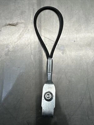 2014-2019 CHEVY SILVERADO GMC SIERRA REAR SEAT INTERIOR CABLE LOOP OEM - Изображение 1 из 2