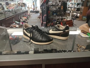 Scarpe Nike Air Ronaldinho Uomo 9.5 Pelle Nera #10 Barza Calcio Calcio RARO - Foto 1 di 7