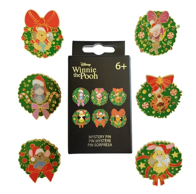 Prendedores de caja misteriosa corona navideña Loungefly Disney Winnie the Pooh - CONJUNTO de 6 Foto 1 de 4