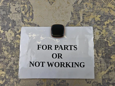 (FAULTY) Google Fitbit Versa 4 Fitness Smartwatch, built-in GPS Beet/Copper Rose - Image 1 of 4