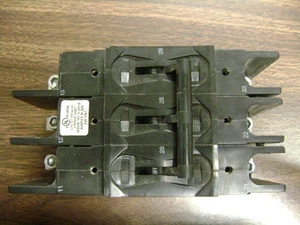 Circuit Breaker 3 Pole L-4315 Airpax M209 240 VAC USED - Picture 1 of 2