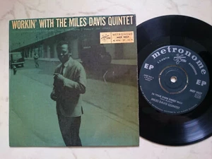 THE MILES DAVIS QUINTET Workin´ With *SWEDISH 60s JAZZ SINGLE* - Picture 1 of 2