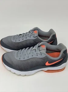 Nike Air Max Invigor Print Size 8.5 Womens Running Shoe 749862 080 - Picture 1 of 9