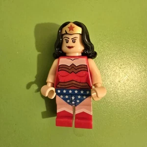 LEGO DC Comics Super Heroes: Wonder Woman Minifigure (sh004) From 6862, 71209   - Picture 1 of 4