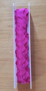 Hot Pink Rick Rack Trim 1-1/4" Wide Width 38 Feet from Simplicity - Picture 1 of 3