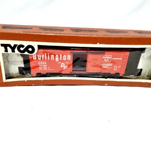 Tyco HO Scale Model Train Box Car Burlington DF CB&Q 19720 40’ Vintage Freight - Picture 1 of 24