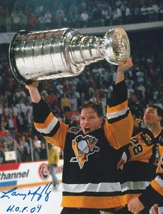 LARRY MURPHY PITTSBURGH PENGUINS HOF 04 ACCIÓN FIRMADA 8X10 - Imagen 1 de 1