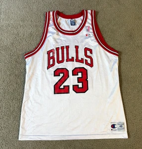 Maglia vintage anni 90 Champion Chicago Bulls Michael Jordan - bianca - taglia 48 - Foto 1 di 5