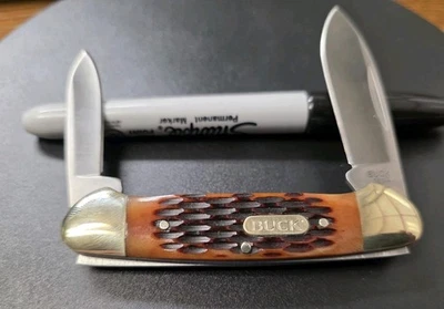 Navaja de Bolsillo Buck 389 Canoa Manijas de Hueso Plantada Refuerzos de Latón Nueva en Caja Foto 1 de 4