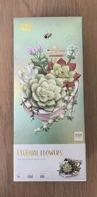Brand New Eternal Flowers Mini Building Blocks Decorate Gifts/ Toy - Image 1 of 4