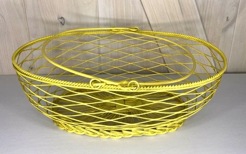 Vintage Wire Oblong Farmhouse Yellow Egg Garden Bread Gathering Handle Basket Cover