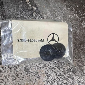 OEM MERCEDES BENZ Plastic Nuts A0009903162 Trim Mounting Lot of 2 - Picture 1 of 2