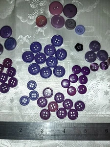 "Vintage bis neu lila verschiedene Materialien Knopf Set 5/16""-5/8"" - Bild 1 von 4