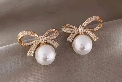 Pendientes de Navidad Arco de Perlas Joyería de Moda NUEVO Envío Gratis 1 Pulgada Foto 1 de 2