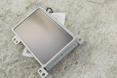 Used Front Center Infotainment Display fits: 2015 Gmc Terrain dash lower 7`` LT - Image 1 of 4