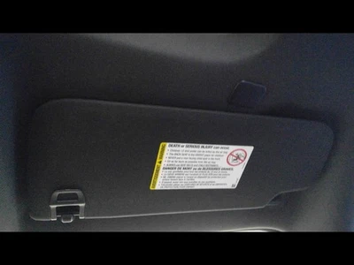 Passenger Sun Visor With Illumination Fits 19-23 SILVERADO 1500 PICKUP 1348138 Foto 1 de 4