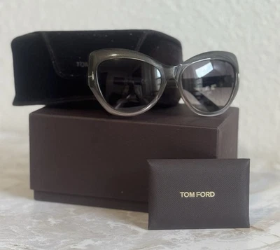 Gafas de sol Tom Ford FT0284 01F 59mm Bardot Cateye, marco negro brillante, marrón... Foto 1 de 4