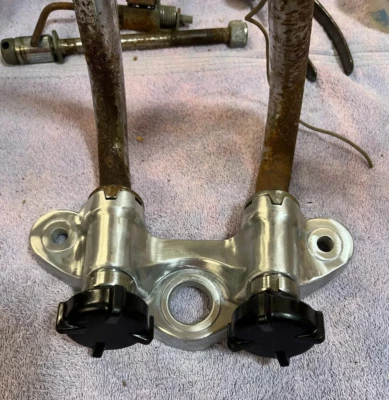 Abrazadera de manillar F8 1969 1970 1971 Honda CT70 CT 70 Trail 70 Foto 1 de 4