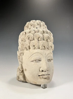 Fine Lifesize China Chinese Carved Stone Head of a Bodhisattva ca. 20th century - Image 1 of 4