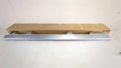 Nuevo moldura basculante Honda 2001-2002 Accord Sedán EX SE plateado LH NH623M fabricante de equipos originales Foto 1 de 4